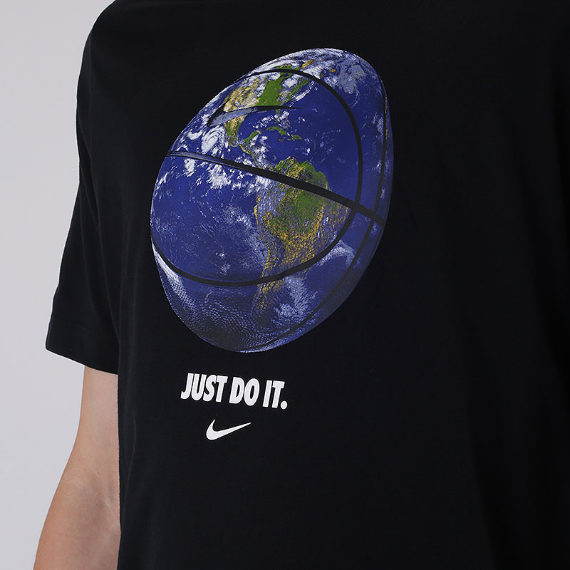 мужская черная футболка Nike World Ball CV1073-010 - цена, описание, фото 2